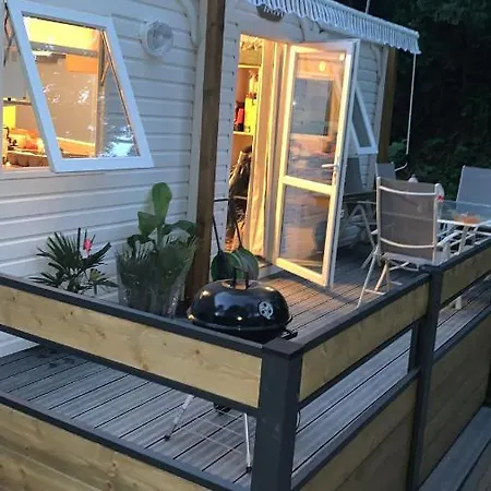 Camping Les Mobil Homes D’oliver Rob *