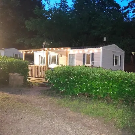 Les Mobil Homes D’oliver Rob Camping