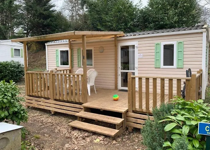 Camping Les Mobil Homes D'oliver Rob *